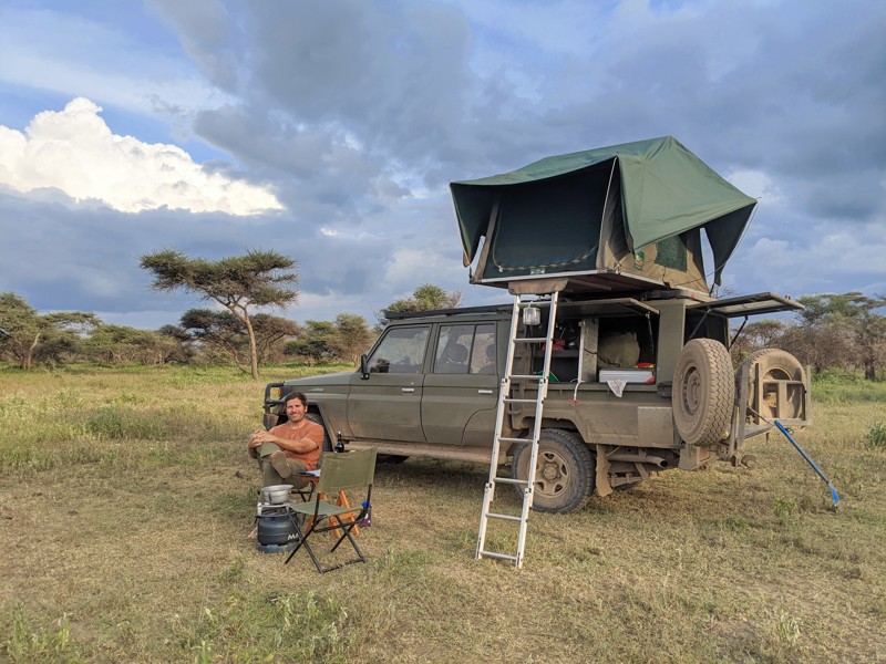 Can I cross the border from Tanzania to Kenya, Uganda, or Zambia?