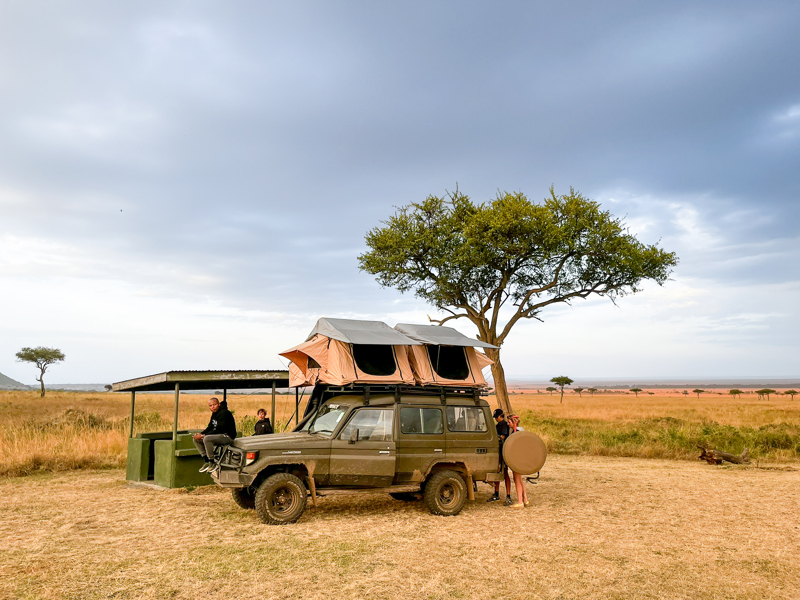 Do I bring a ground tent or rooftop tent with me on safari? 
